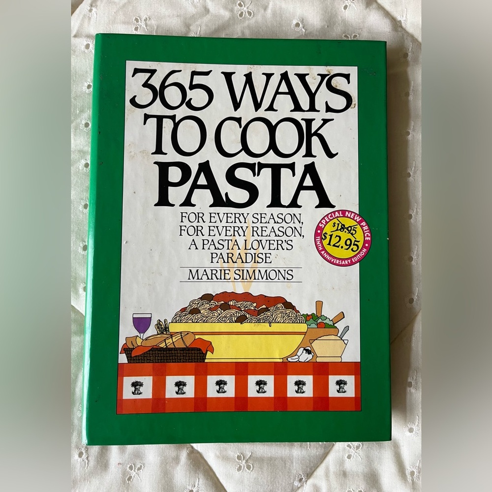 Pasta Cookbook by Marie Simmons 365 Recipes! Used.